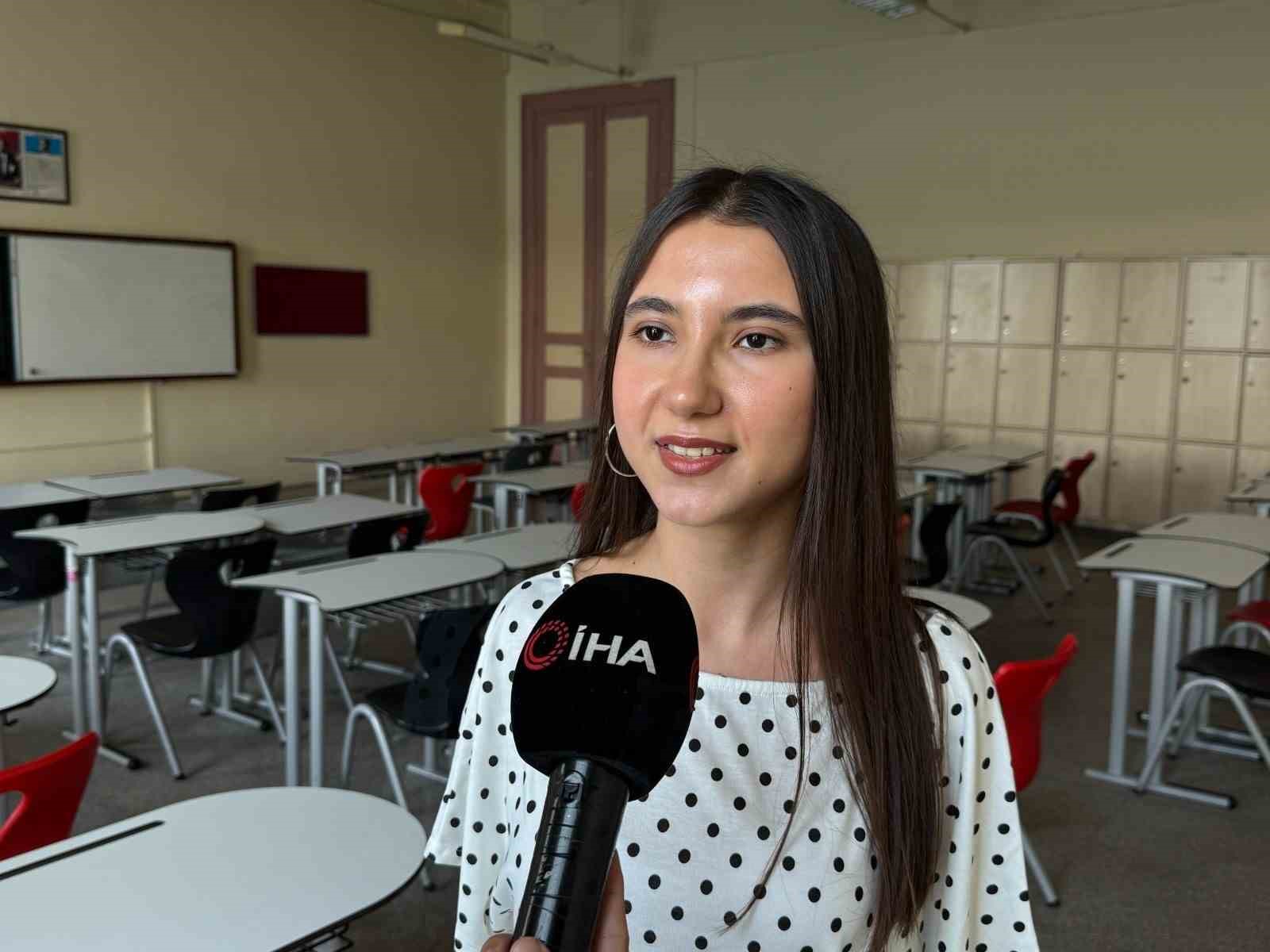 YKS birincilerinden Tuğsem Bahar başarısının sırrını anlattı
