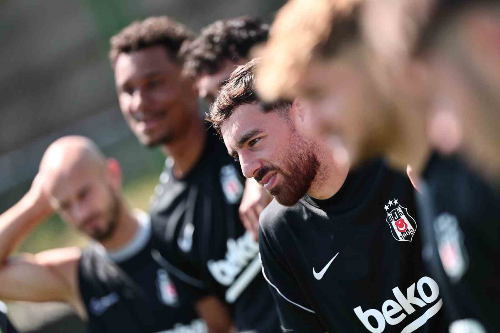 Beşiktaş, Midtjylland maçı hazırlıklarını sürdürdü
