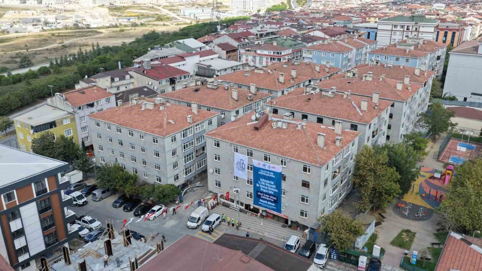 Sultangazi’de kentsel dönüşüm hızla sürüyor: 176 daire yerinde dönüşüyor
