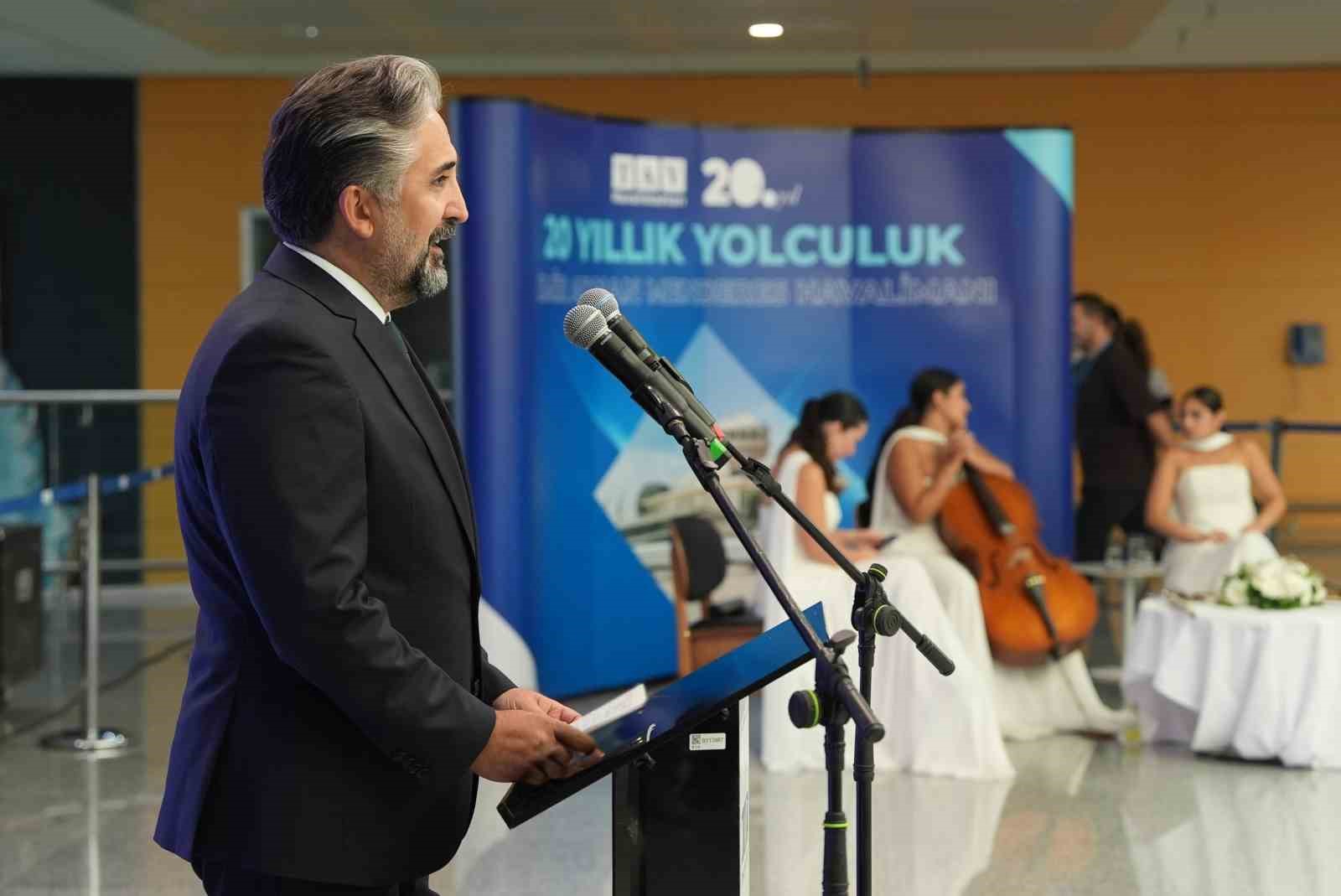TAV Havalimanları İzmir’de 20. yılını kutluyor
