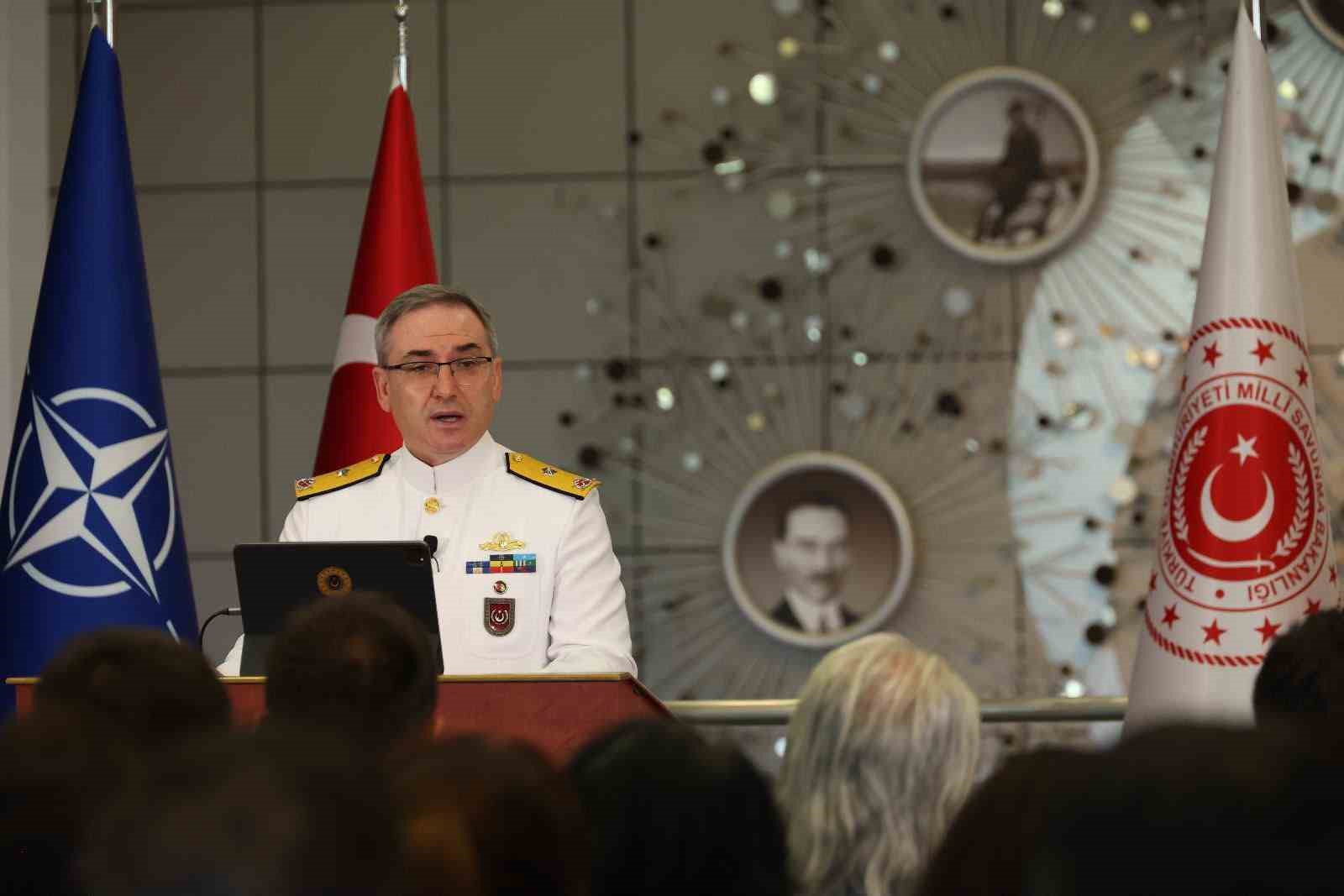 MSB Bakanlık Sözcüsü Tuğamiral Aktürk: "2 PKK’lı terörist teslim oldu"
