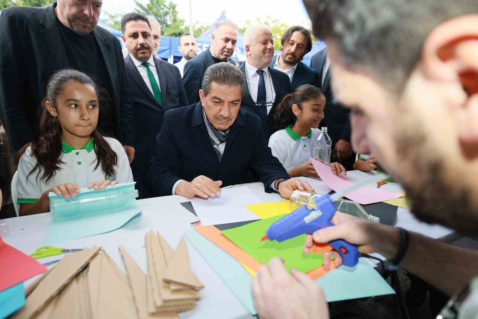 Esenler Bilim İnovasyon ve Teknoloji Şenliği’nin 2’ncisi başladı
