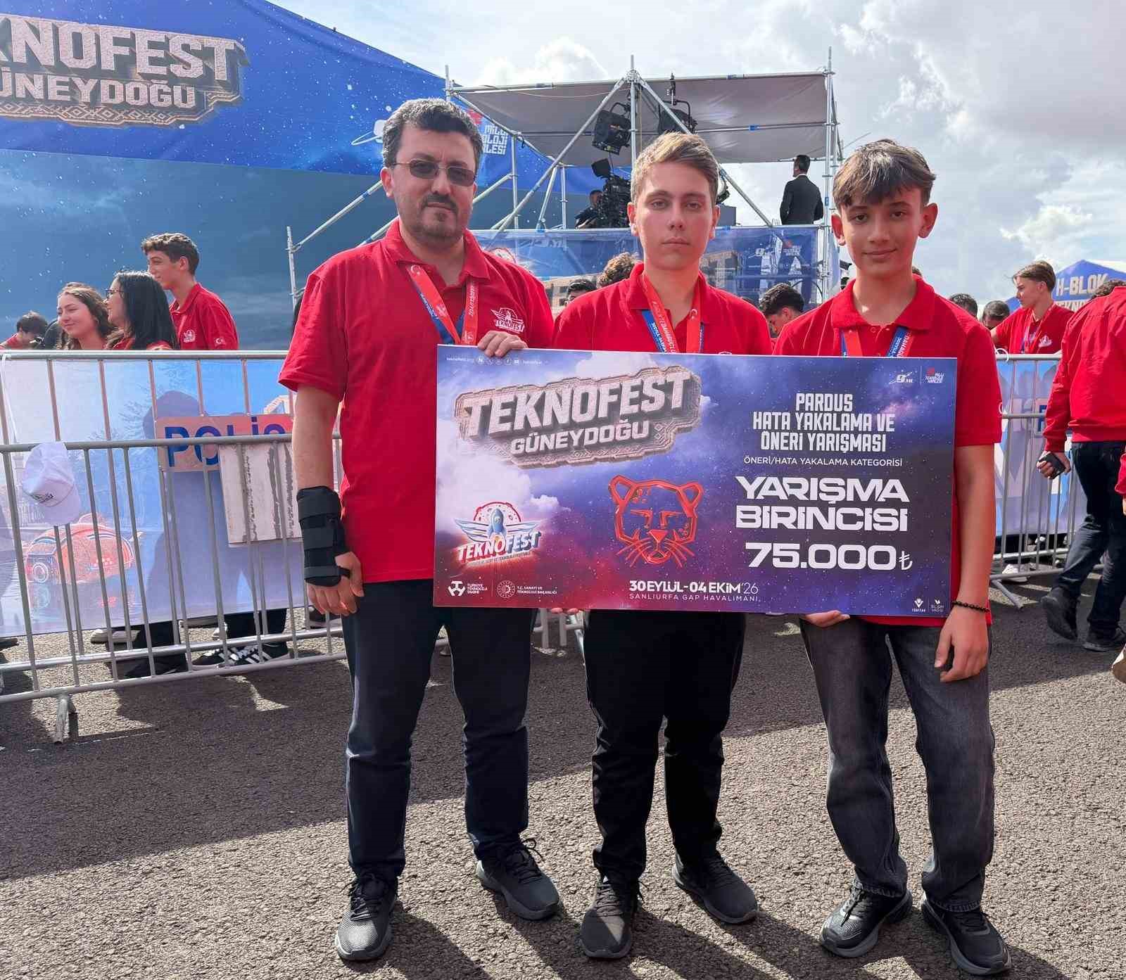 Borsa İstanbul Başakşehir Mesleki ve Teknik Anadolu Lisesi, TEKNOFEST’te Türkiye birincisi oldu
