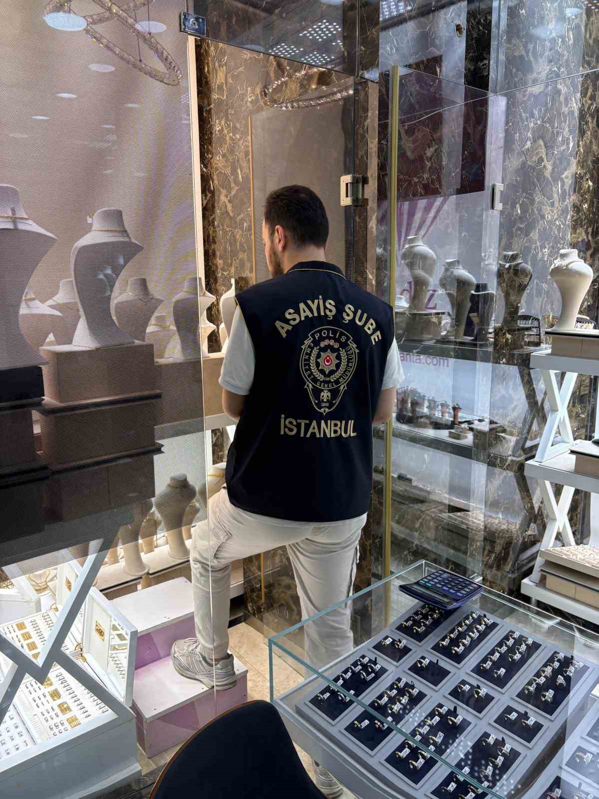 Kuyumcukent esnafı 64 kilogram altın dolandırıldı: 33 gözaltı
