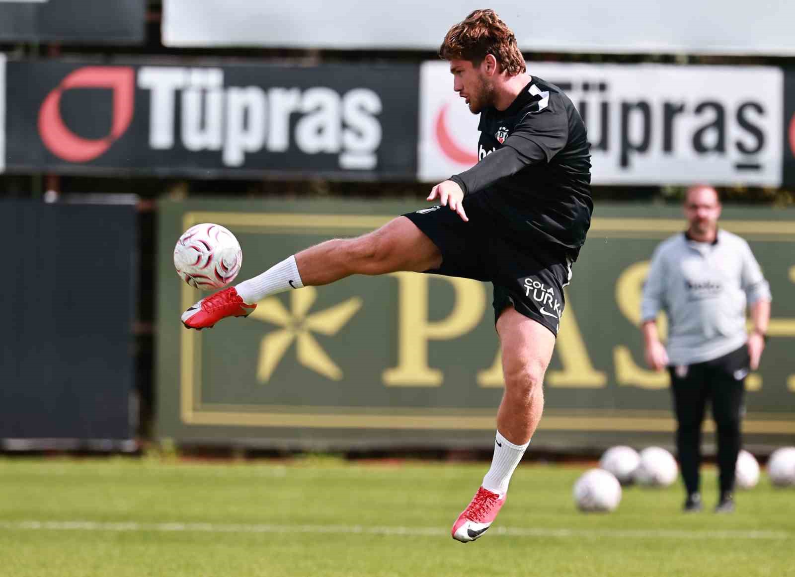 Beşiktaş, Kocaelispor maçı hazırlıklarını sürdürdü
