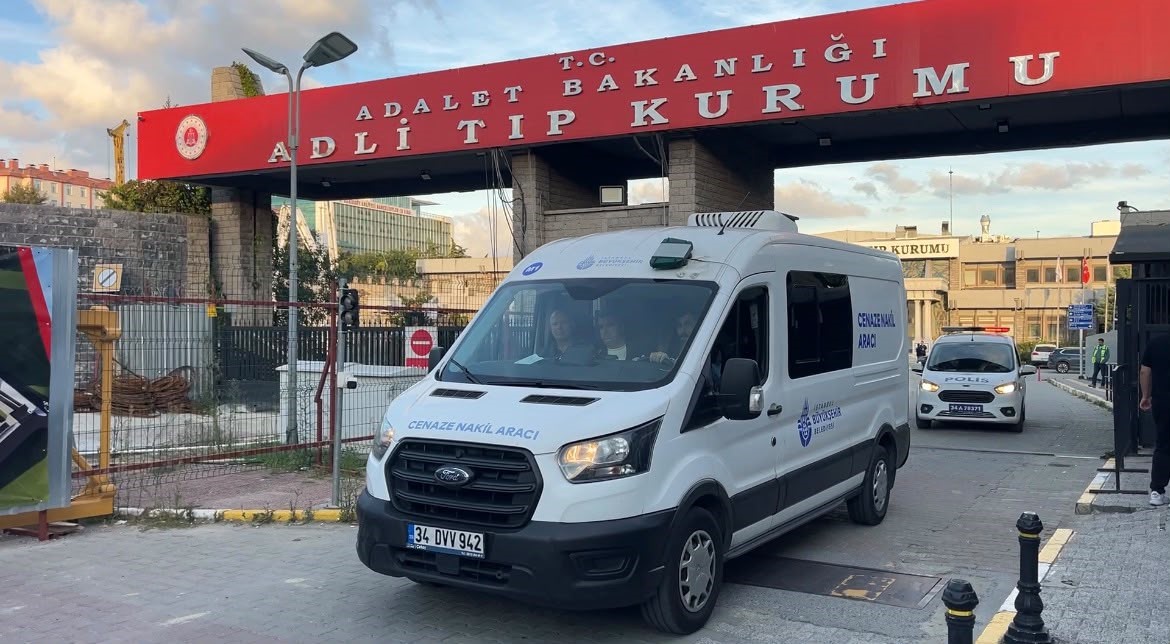 Başakşehir’deki saldırıda hayatını kaybeden kız çocuğunun cenazesi Adli Tıp Kurumu’ndan alındı
