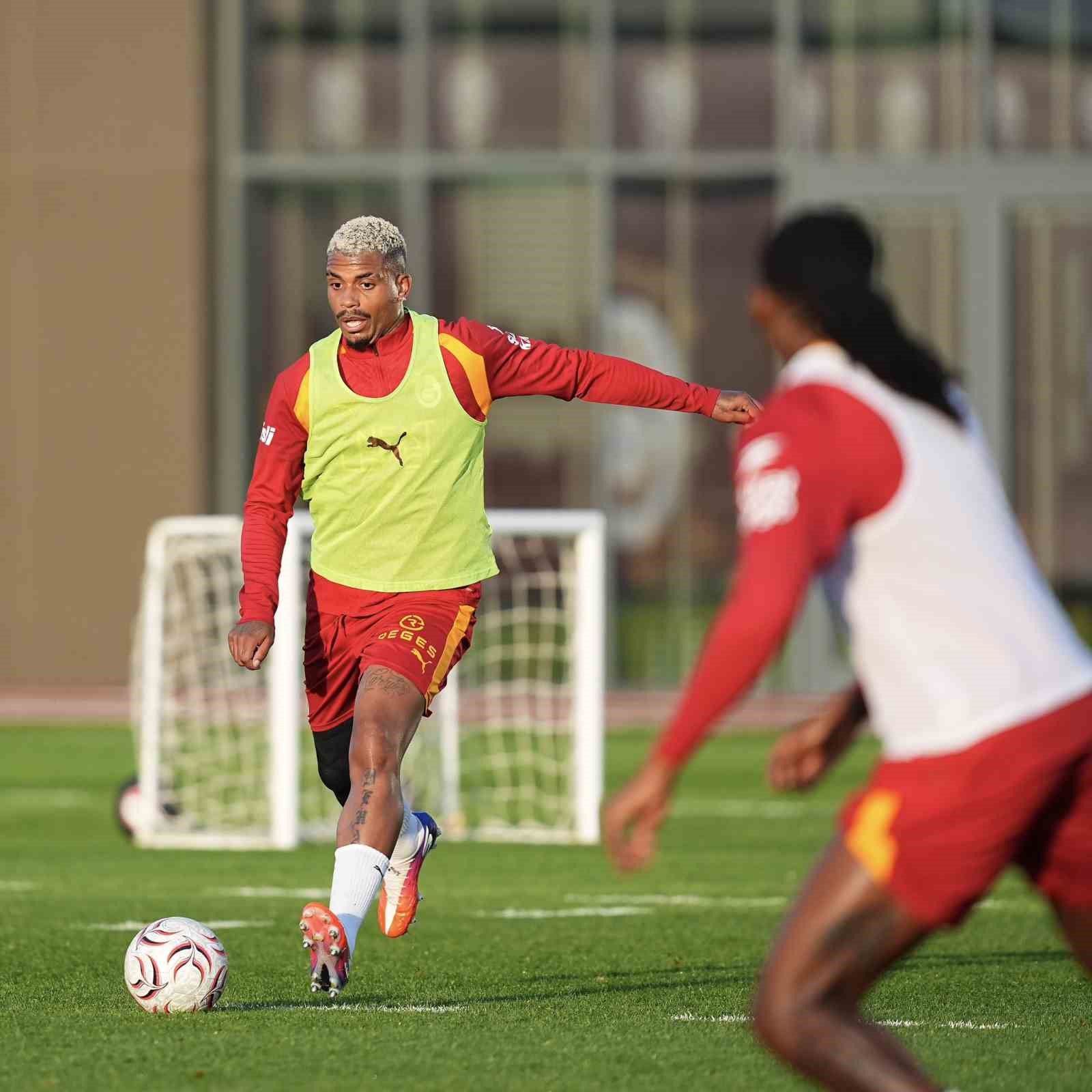 Galatasaray, Kasımpaşa maçı hazırlıklarını sürdürdü
