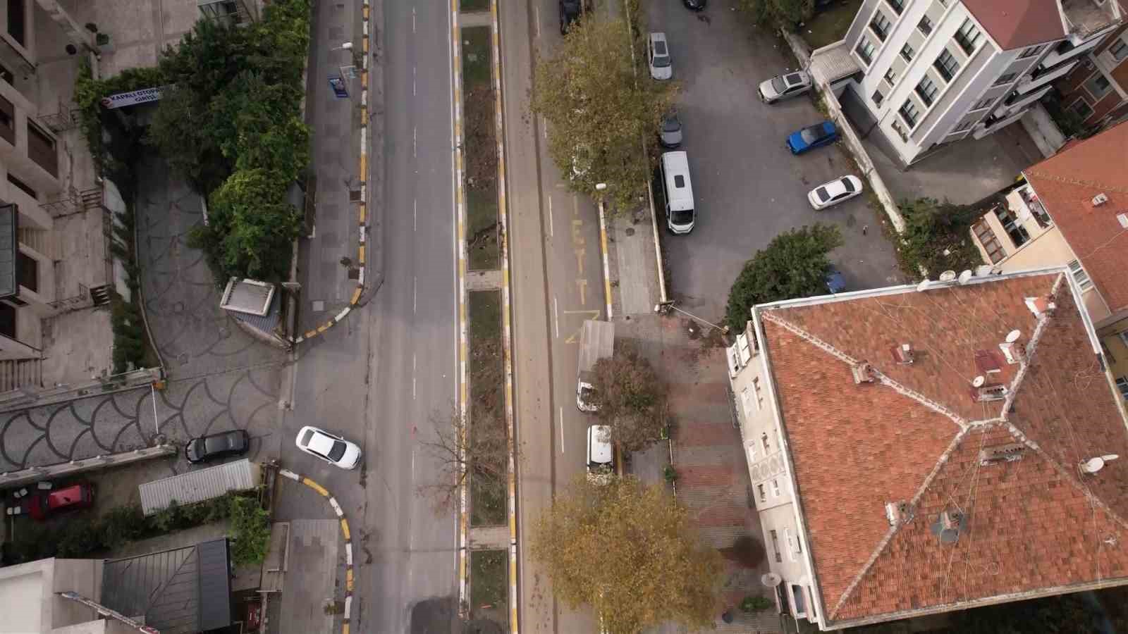 Eyüpsultan’da ağaçların kesildiği iddia edilen tramvay güzergahı havadan görüntülendi

