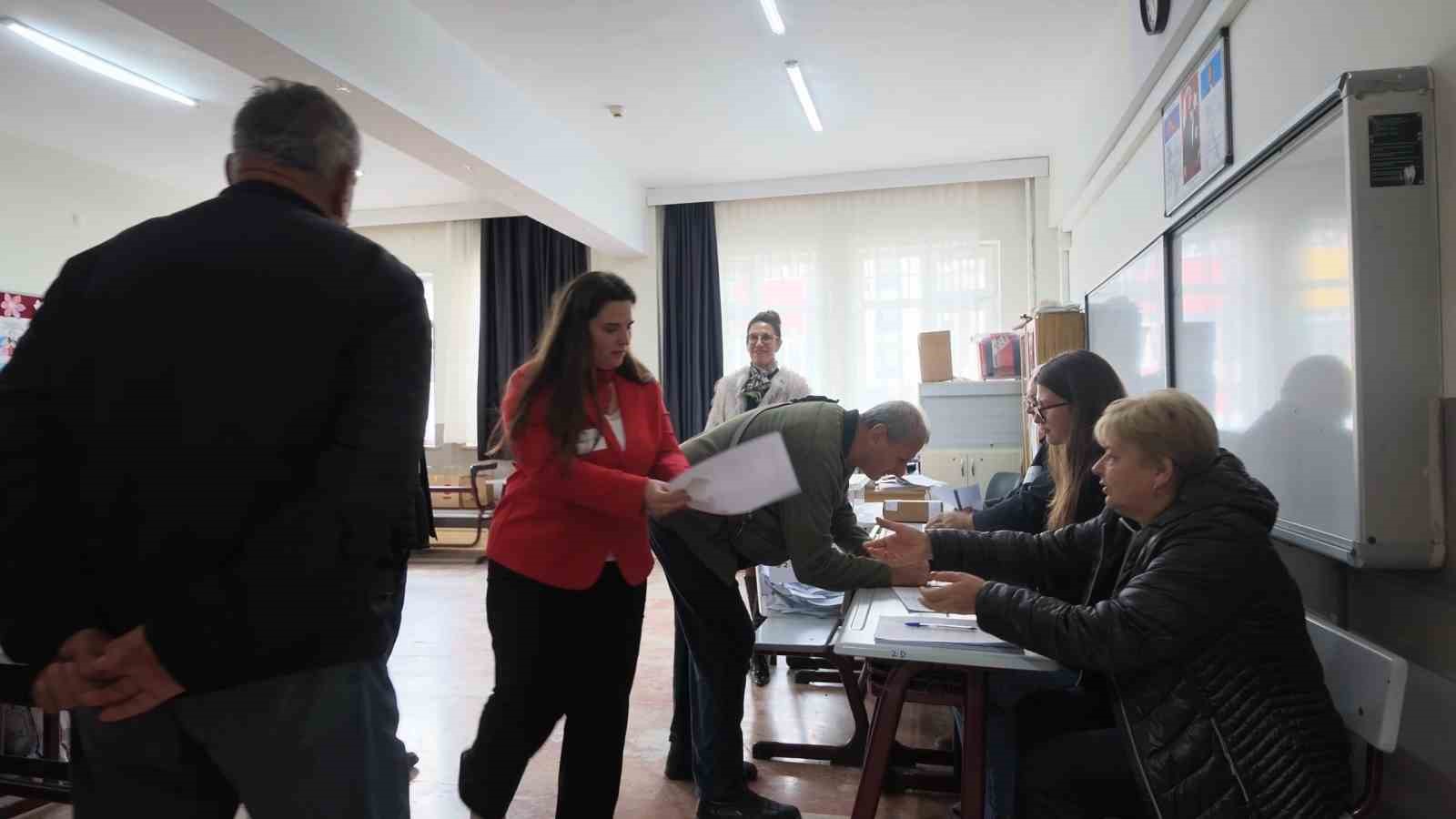 Bulgaristan’daki Cumhurbaşkanlığı seçimi için İstanbul’da sandıklar kuruldu
