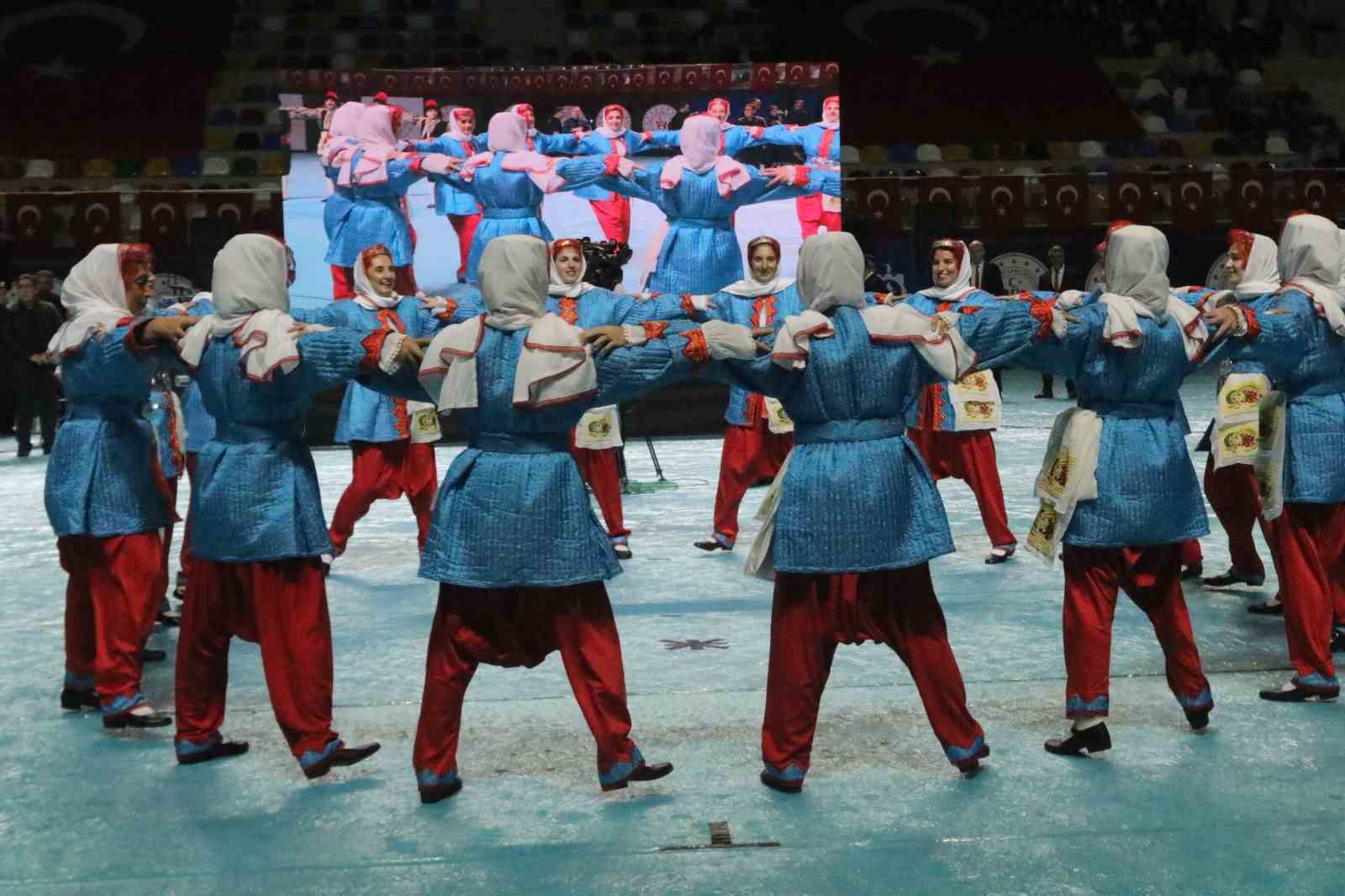 Kocaeli’de Cumhuriyet Bayramı kutlamalarında renkli görüntüler